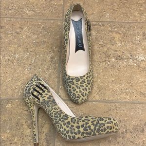 Boutique 9 Belisama Animal Print Platform Heels